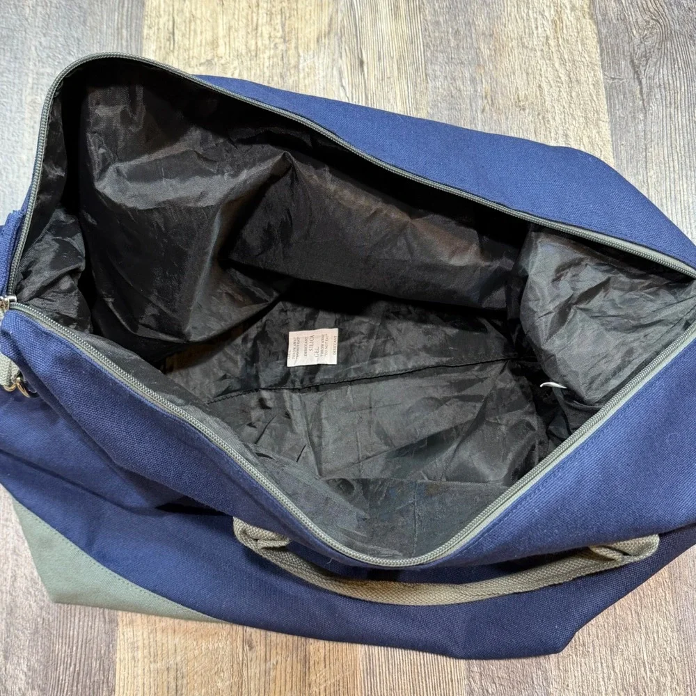 Tommy Bahama Navy Blue Canvas Duffel Bag Weekend Travel Carry On Soft Case